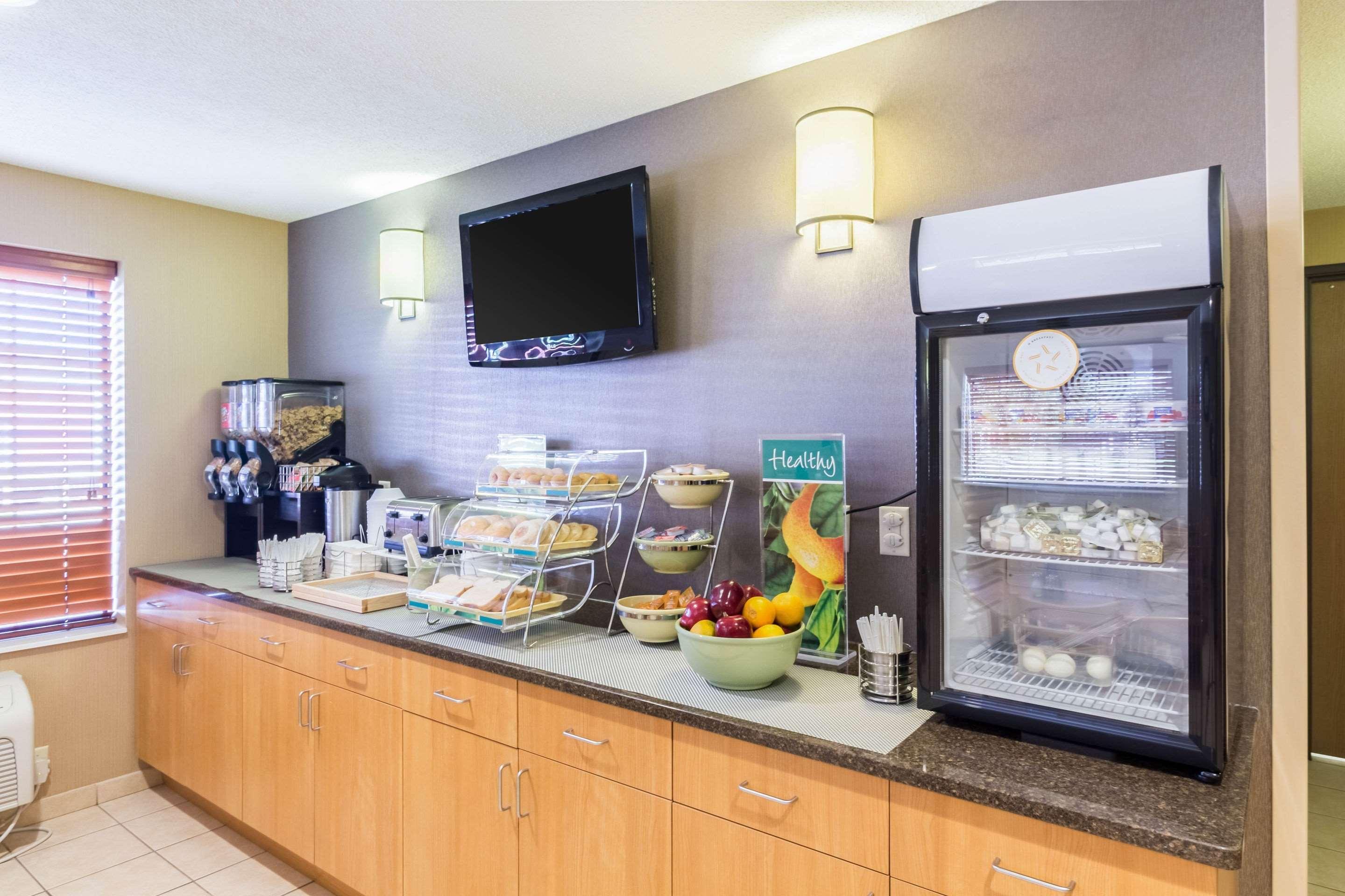 Quality Inn Marshall Mn Near University Экстерьер фото